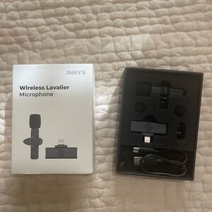 Wireless microphone and charger, never used